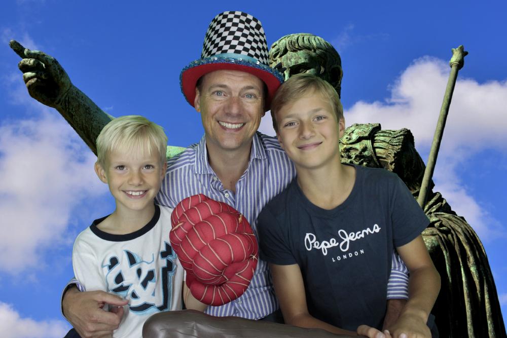 Leavers BBQ | View more photos from the event at gallery.myphotoboothexperience.co.uk/u/MyPhotoBoothExperienceLtd/Leavers-BBQ